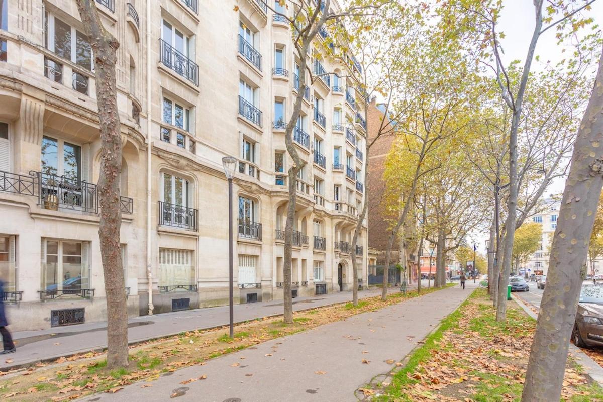 Paris Eiffel Studio Exterior foto